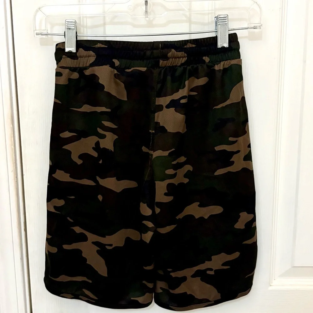 GAP Fit Boys Camo Print Athletic Shorts - Picture 8 of 8